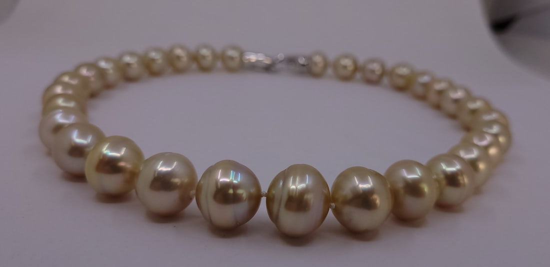 Necklace PSL Certified Australian South Sea Pearls - Huge Size - 12.0x16.1mm - 17