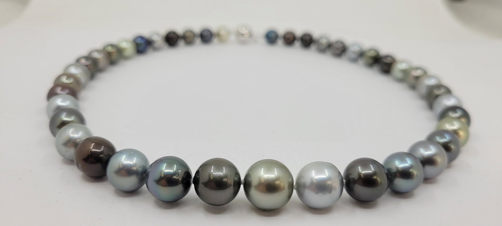 Necklace PSL Certified Tahitian Pearls - 8.3x11.7mm - 17