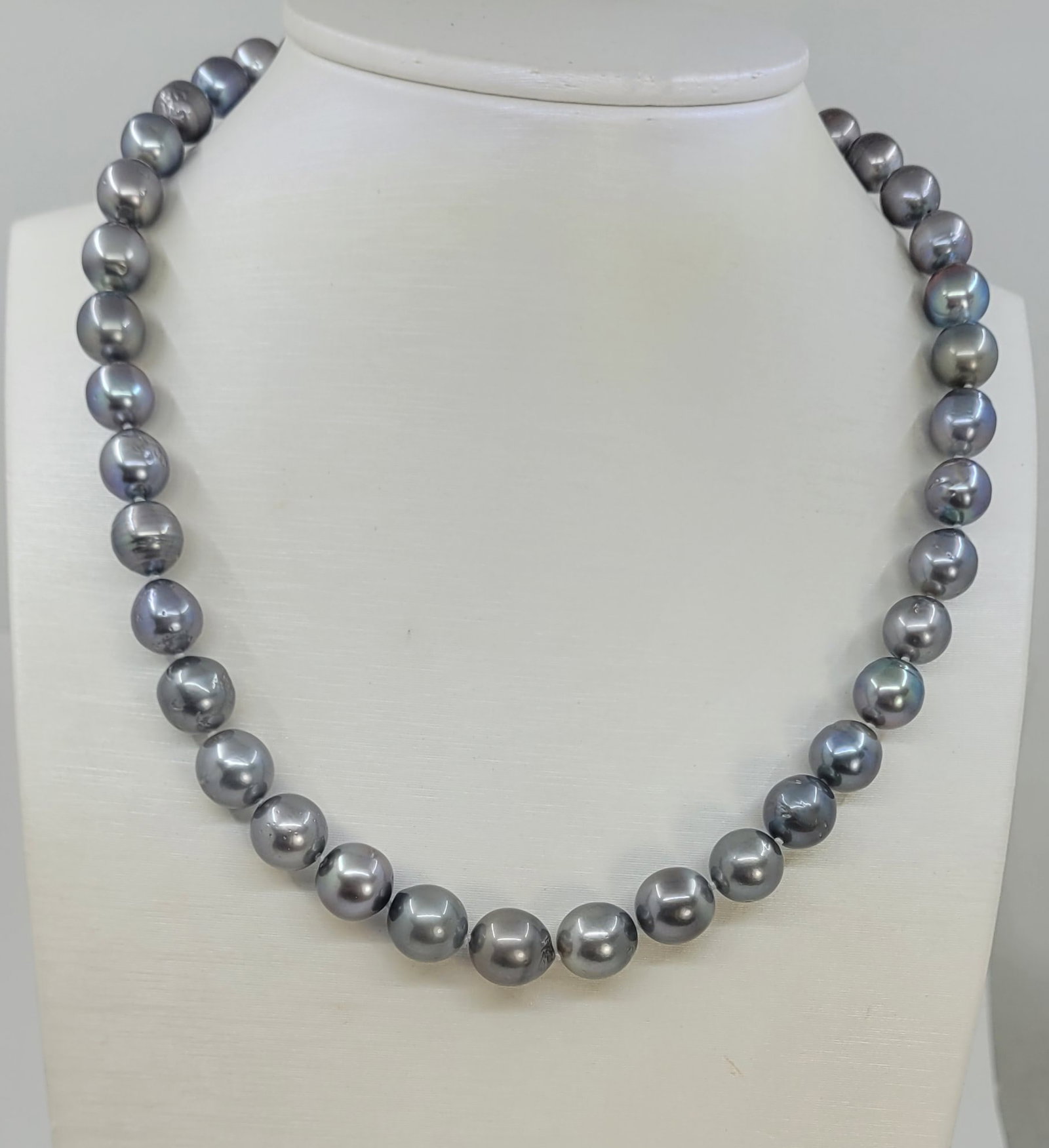 Necklace PSL Certified Tahitian Pearls - 8.4x10.9mm - 3