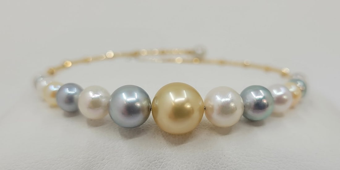Bracelet - 18 kt. Yellow gold - 4x9mm Akoya Pearls - 5