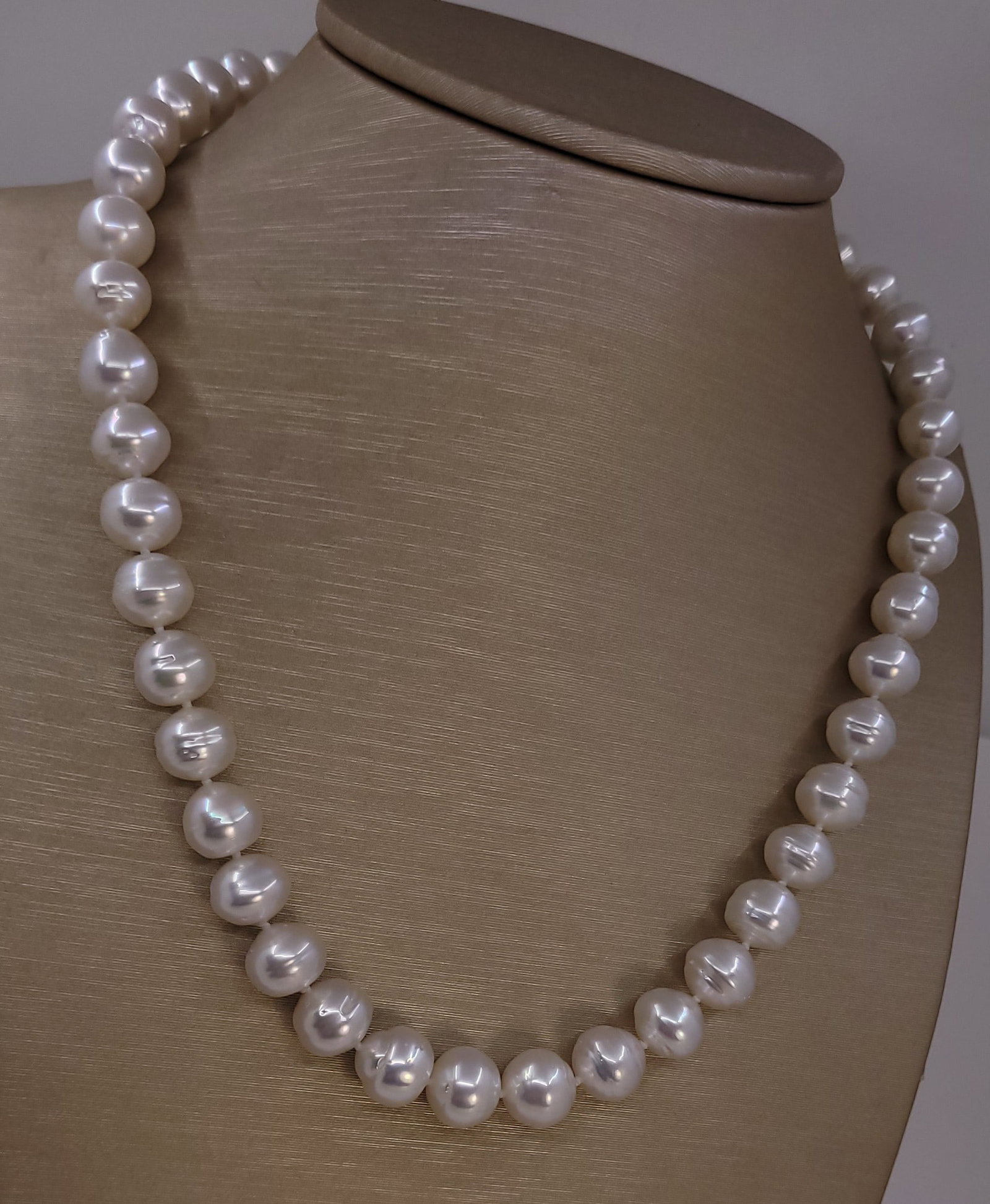 Necklace PSL Certified Australian South Sea Pearls - 9.0x11.2mm - 2