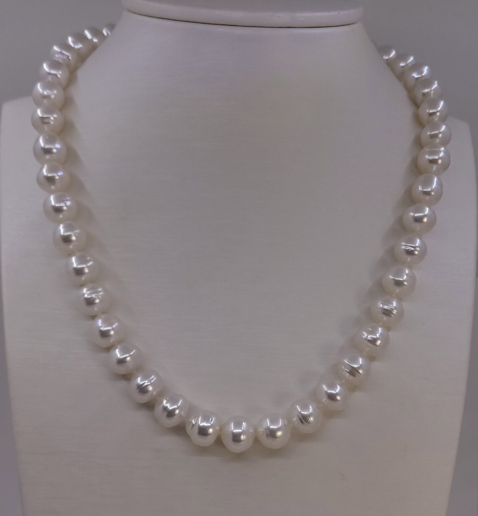 Necklace PSL Certified Australian South Sea Pearls - 9.0x11.2mm - 7