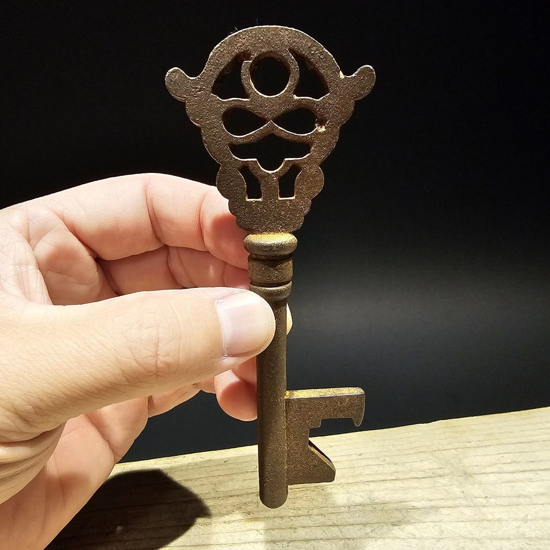5" Iron Large Key - 6
