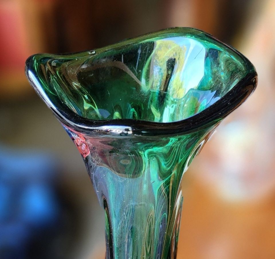 Elegant mid-century modern sculpture vase Chambord Fratteli toso green. Circa 40s to 50s. - 4