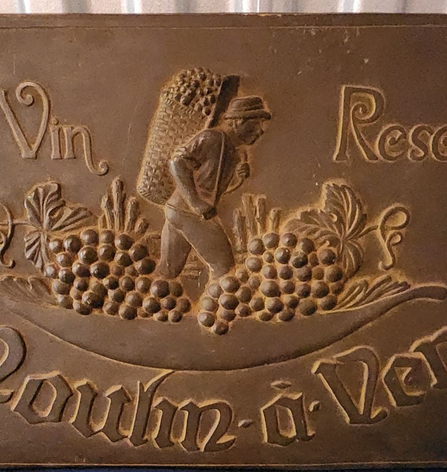 Vintage "Grand Vin Reserve"/ "Moulin-à-Vent," commemorative ceramic-resin wall plaque sign. - 2