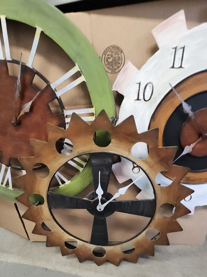 Fantastic vintage working triple clock hand-painted steel wall sculpture. 40" x 30" - 5