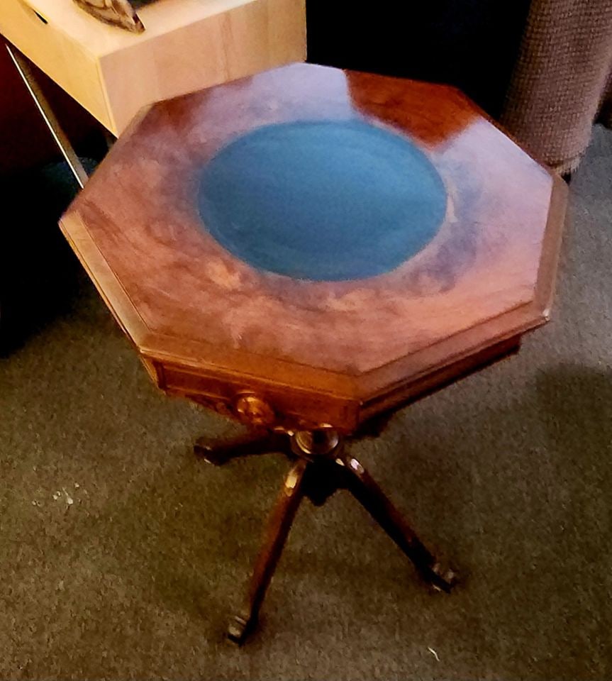 Rare antique Victorian or Regency octagonal burr walnut side table w/ ebonized wood insert 19"diam x - 2