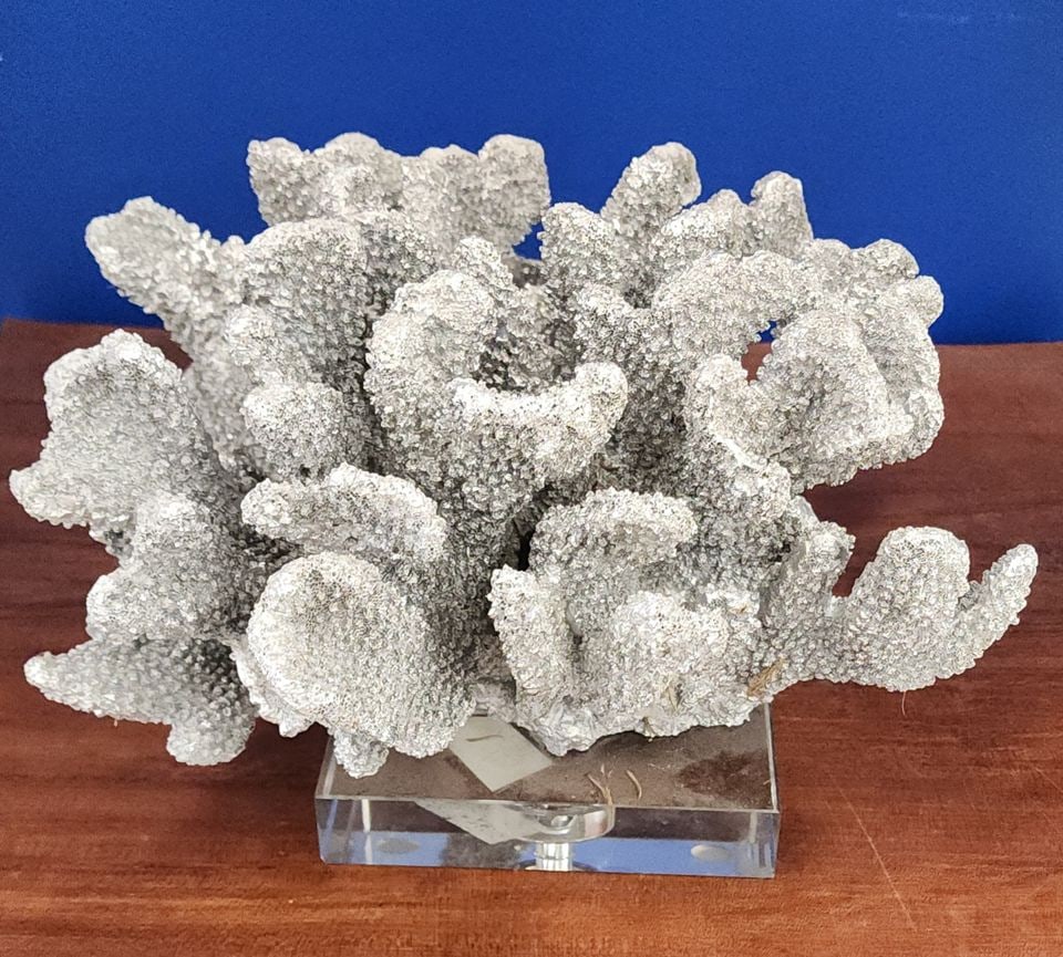 Modernist Abstract silver-plated resin coral sculpture coral on lucite base by Sterling Industries - 3