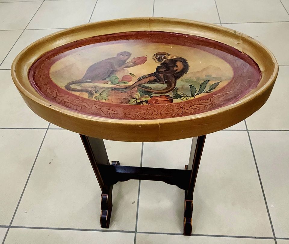 Ethan Allen 20x13x24h Vintage Hand-Painted Capuchin Monkey Oval Side Table - 3