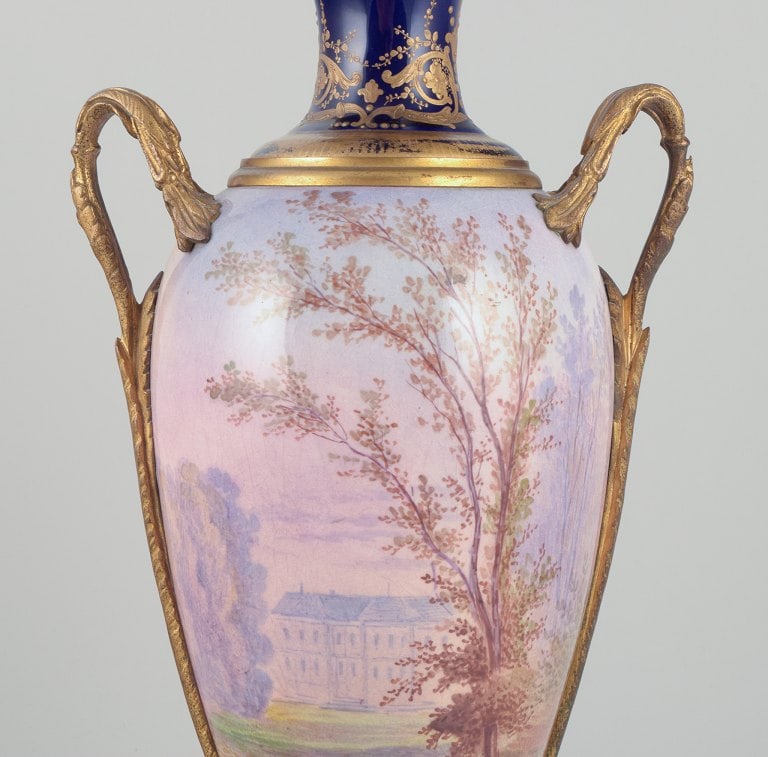 Lucot for Sevres, France. Large amphora-shaped urn in faience and bronze. Sevres Bleu decoration - 4