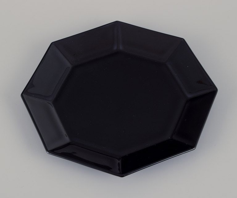Arcoroc, France. A set of six octagonal plates in black porcelain. - 2