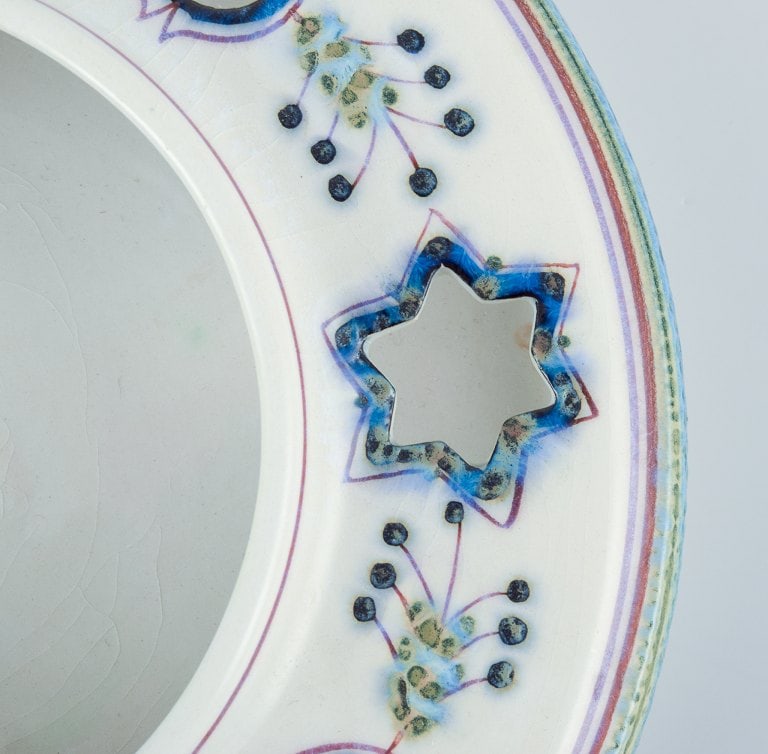 Berte Jessen for Aluminia. Advent wreath in faience. Hand-painted. - 5