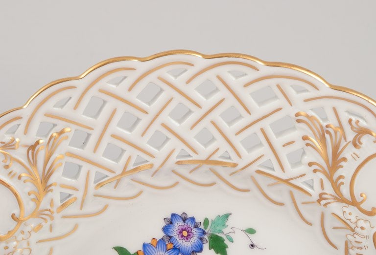 Meissen, Germany. Two open lace plates in porcelain, decorated in gold with an exotic bird on a - 8