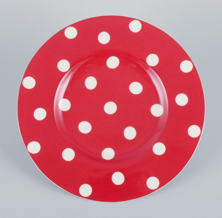 Royal Fine China, a set of eight "Freshness Dots Red" plates. Three dinner plates and five lunch (1 of 5)