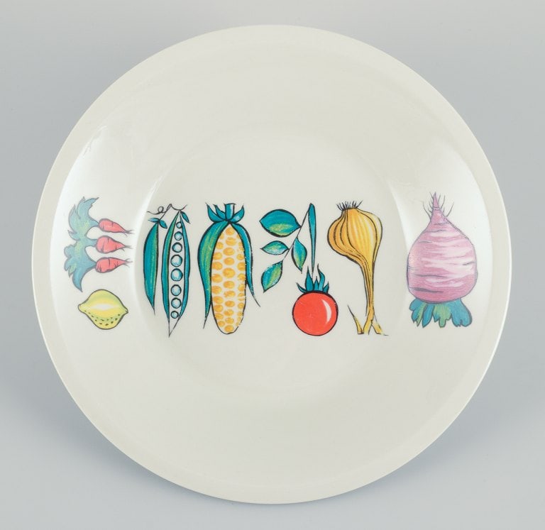 Villeroy & Boch, Luxembourg, five deep plates in stoneware featuring various vegetable motifs. - 2