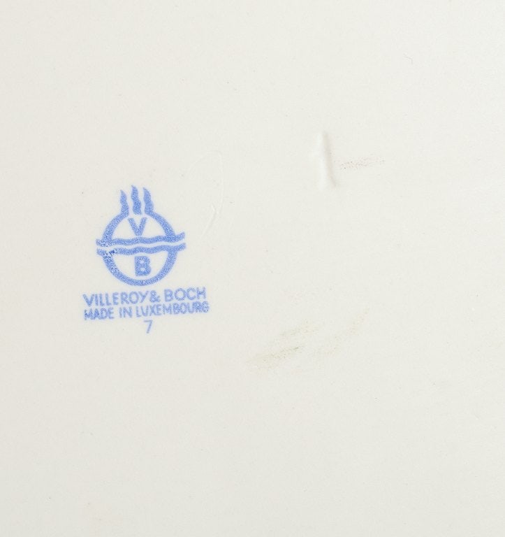 Villeroy & Boch, Luxembourg, two large "Primabella" platters in stoneware featuring various - 7