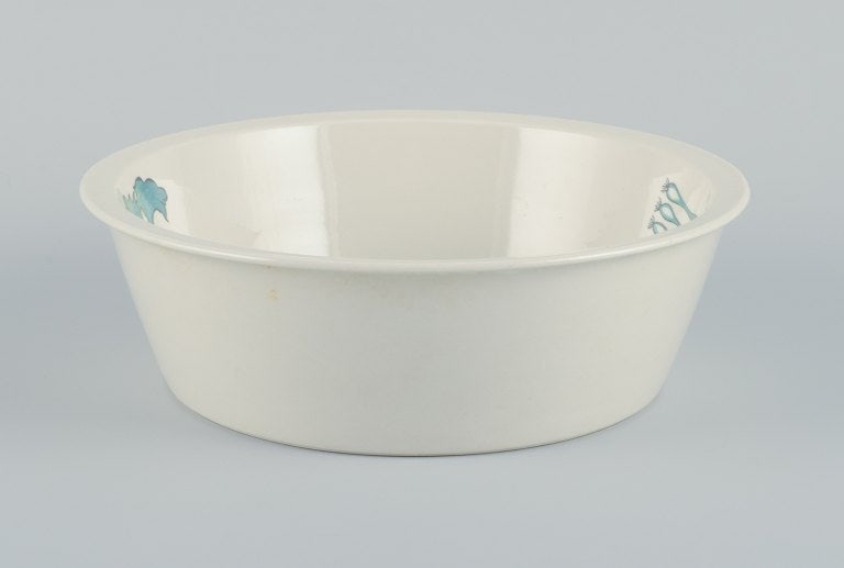 Villeroy & Boch, Luxembourg, three pieces of "Primabella", including a large bowl, a sauce boat, and - 7