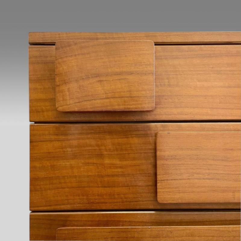 Gio Ponti, Singer & Sons, Italian Mid-Century Modern, Sculptural Dresser, Walnut - 7