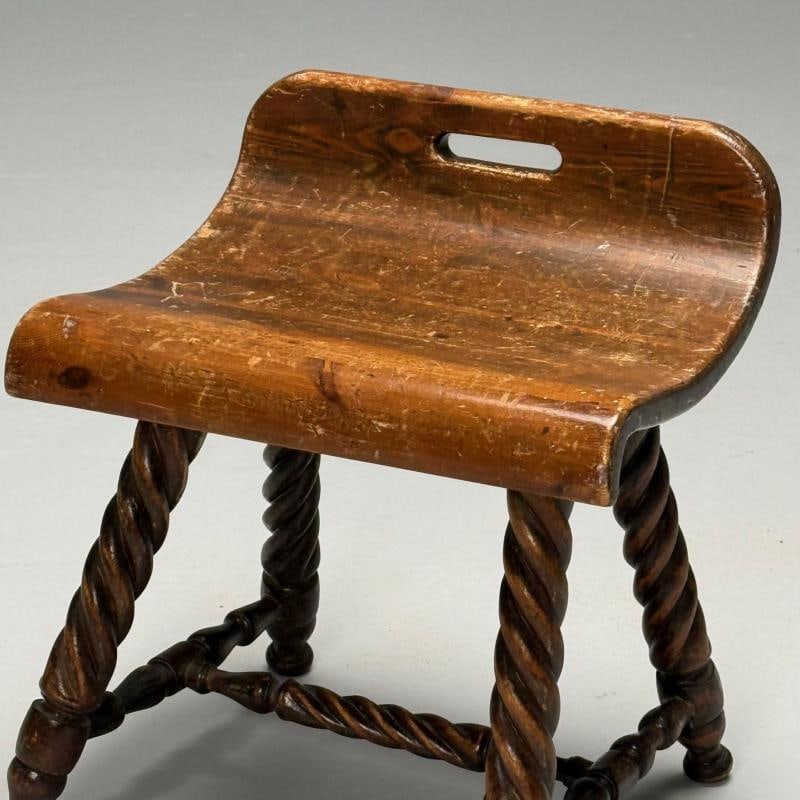 Swedish Mid-Century Modern, Provincial Milking Stool, Oak, Sweden, 1900s - 4