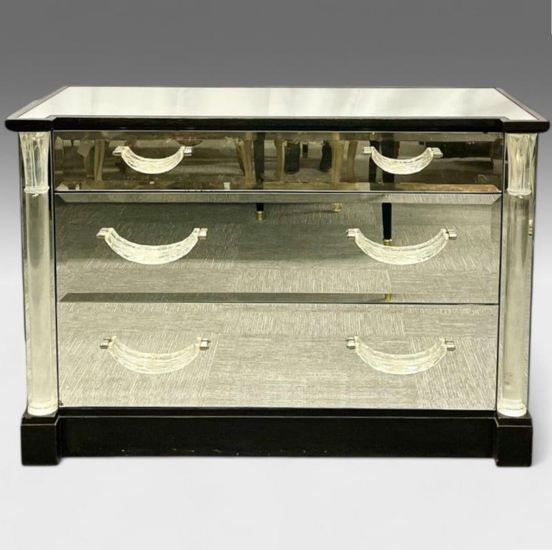 Grosfeld House, Hollywood Regency, 'Glassics' Mirrored Cabinets, USA, 1930s - 2