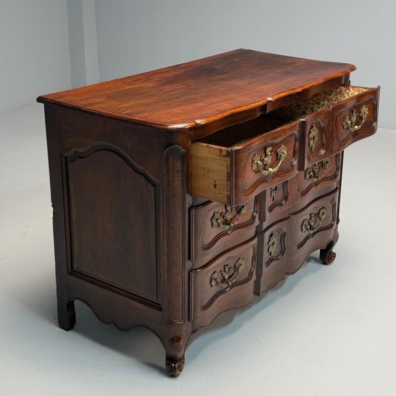 Baroque, French Louis XV, Provincial Cabinet, Walnut, Patinated Brass, 18th C. - 5