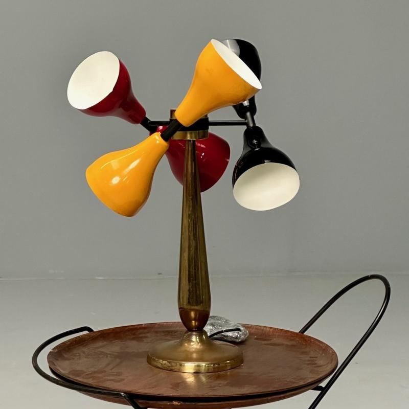 Italian Mid-Century Modern, Table Lamp, Enameled Shades, Patinated Brass, 1960s - 3