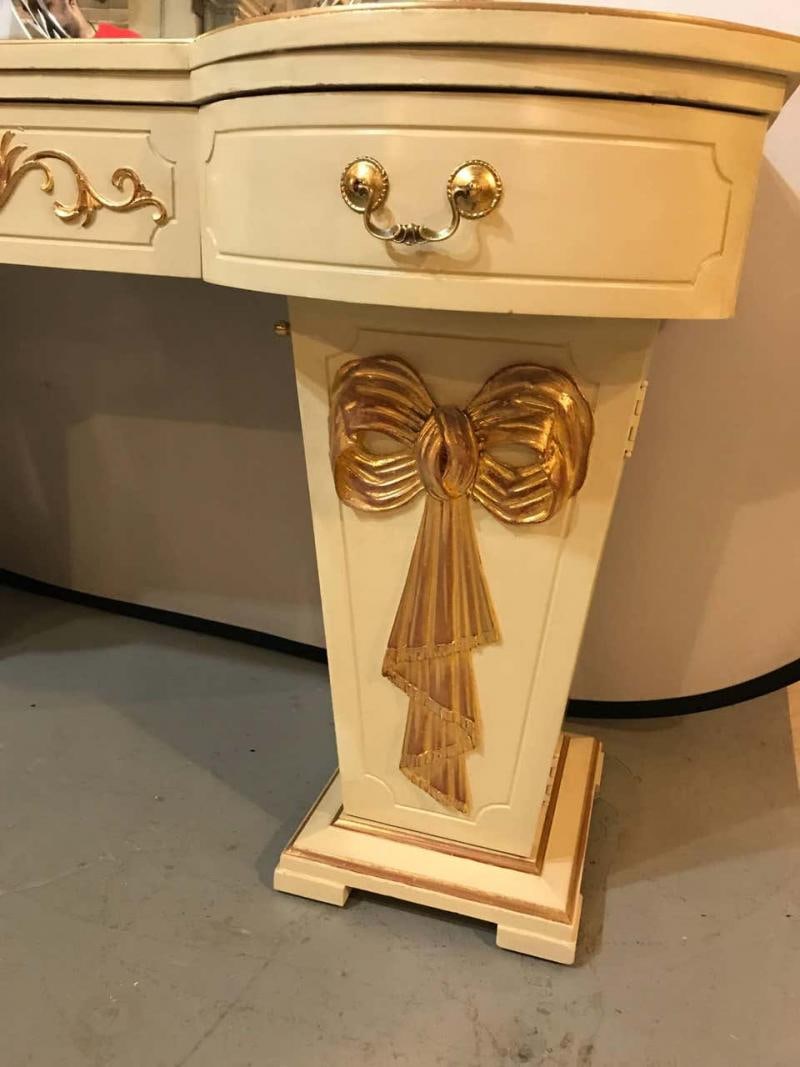 Hollywood Regency Grosfeld House Parcel Paint and Gilt Decorated Vanity or Desk - 10