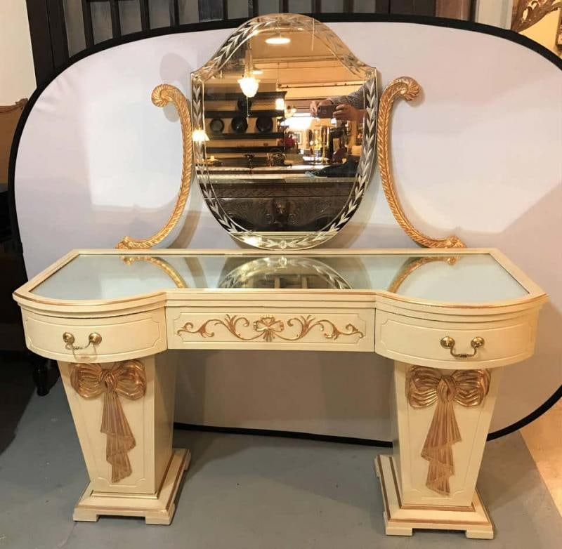Hollywood Regency Grosfeld House Parcel Paint and Gilt Decorated Vanity or Desk - 2