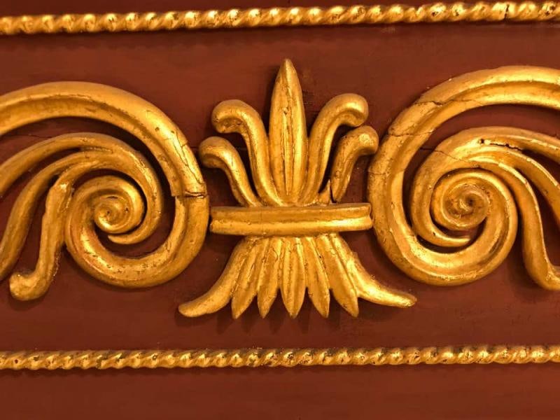 Russian Neoclassical Style Parcel Paint and Gilt Decorated Mirror - 4