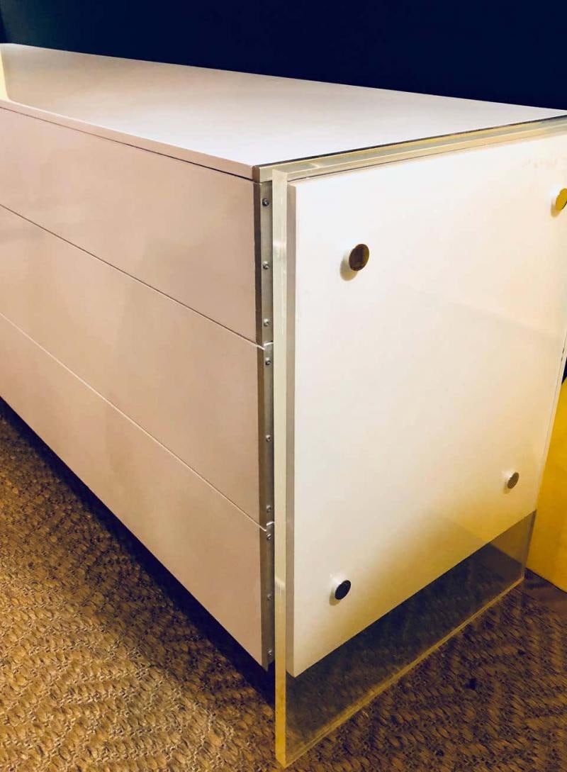 Mid-Century Modern White Dresser or Commode with Lucite Sides by John Stuart - 2