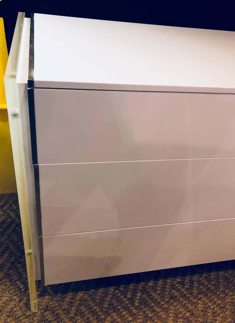 Mid-Century Modern White Dresser or Commode with Lucite Sides by John Stuart - 5