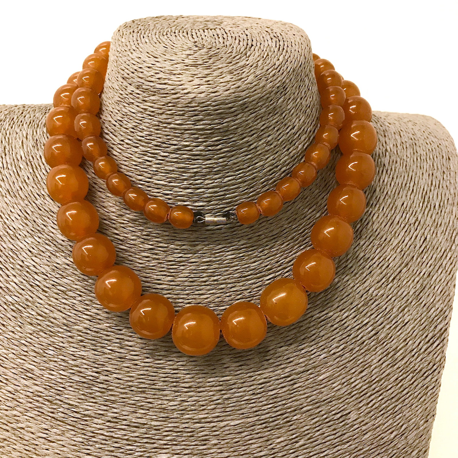 Unique and Remarkable Amber Necklace made from Round Amber beads - 2