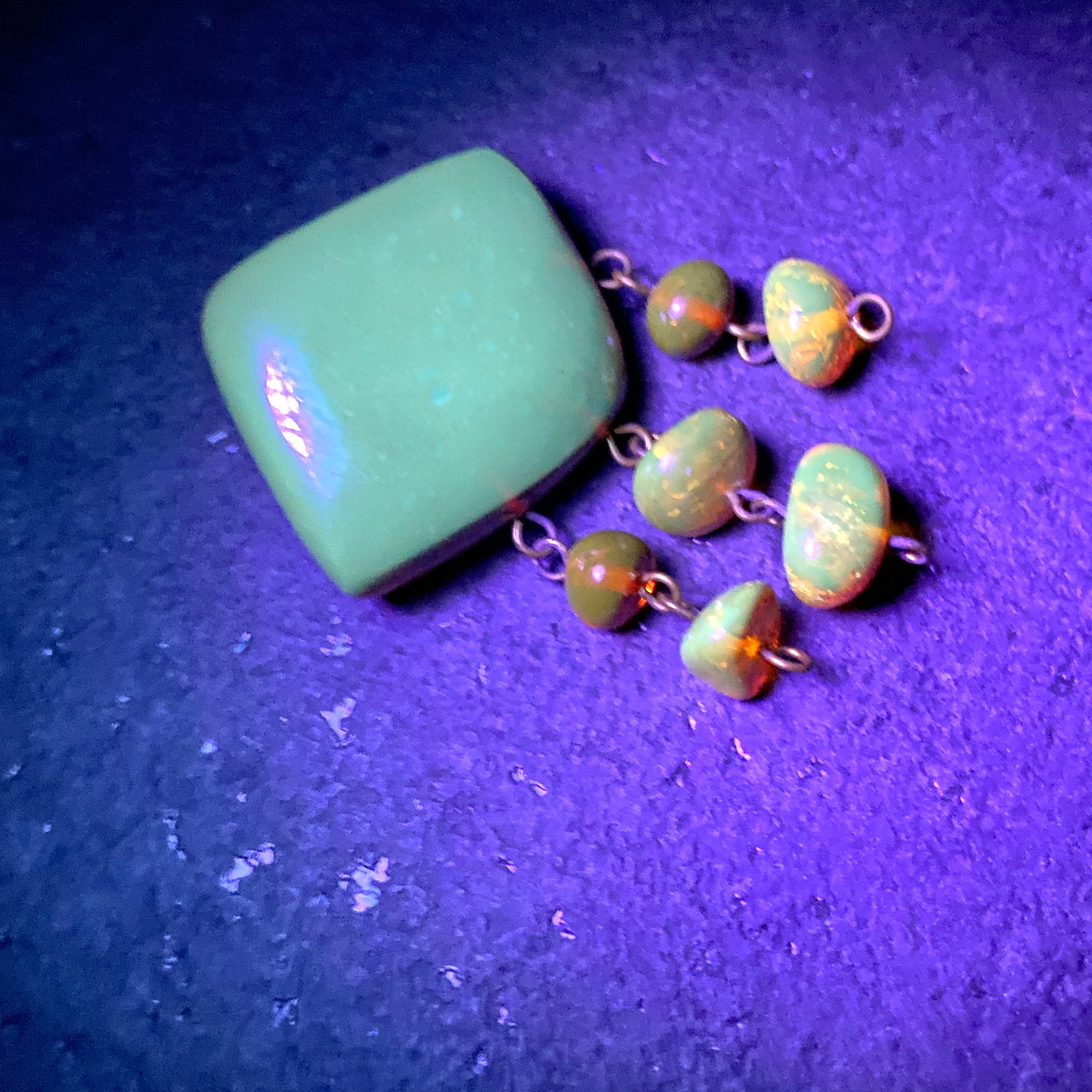 Grand Vintage Amber Brooch - 4