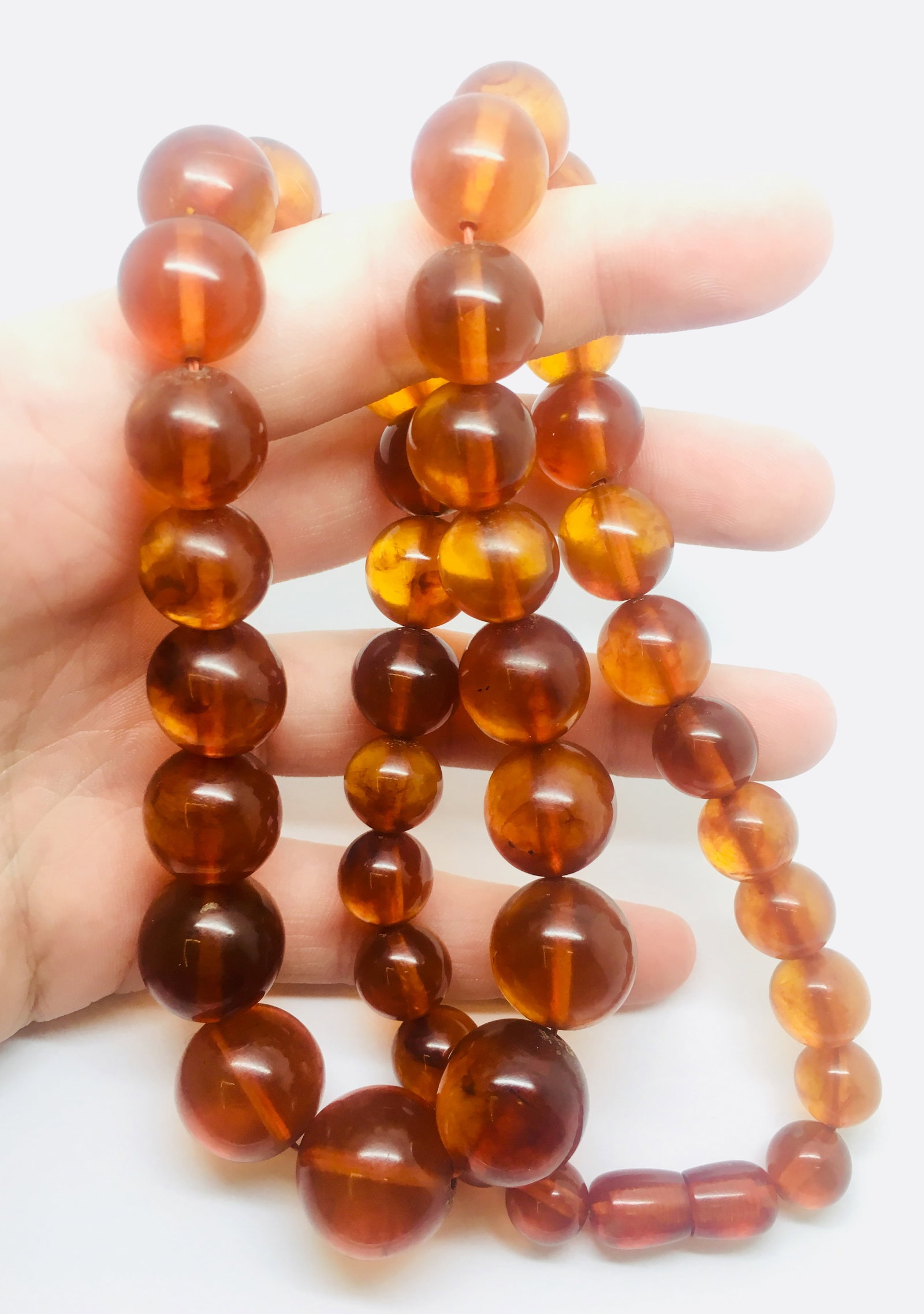 Stunning Vintage Amber Necklace made from Round Amber beads - 4