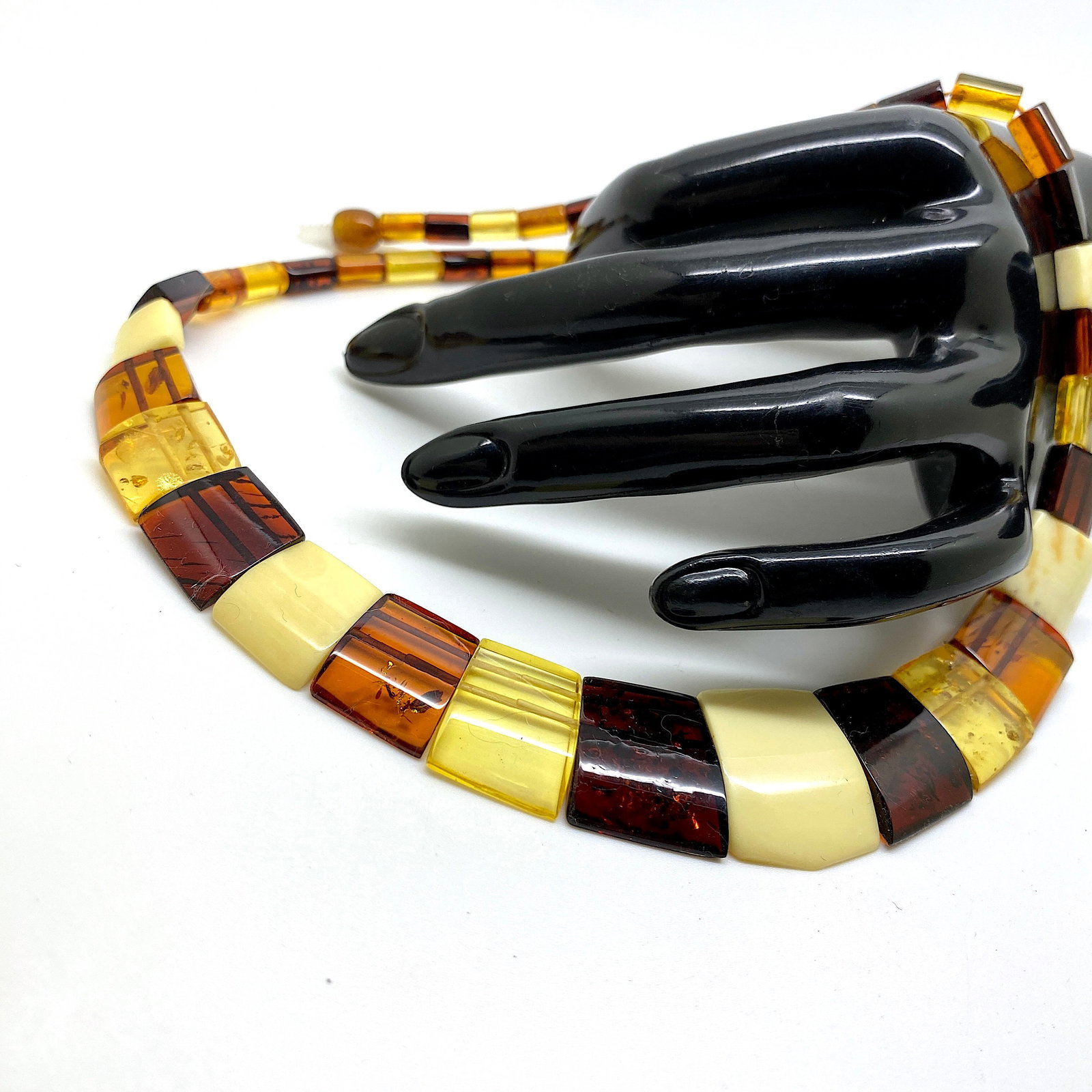 Astonishing Amber Cleopatra necklace - 3
