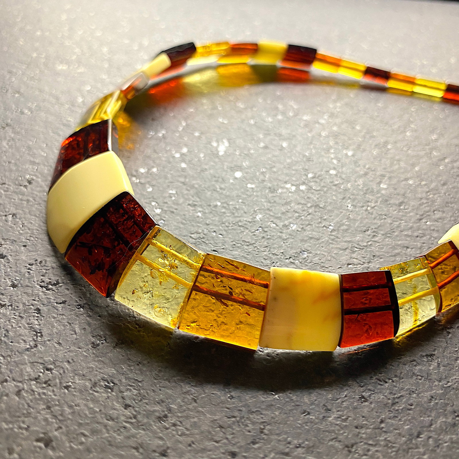 Astonishing Amber Cleopatra necklace - 7