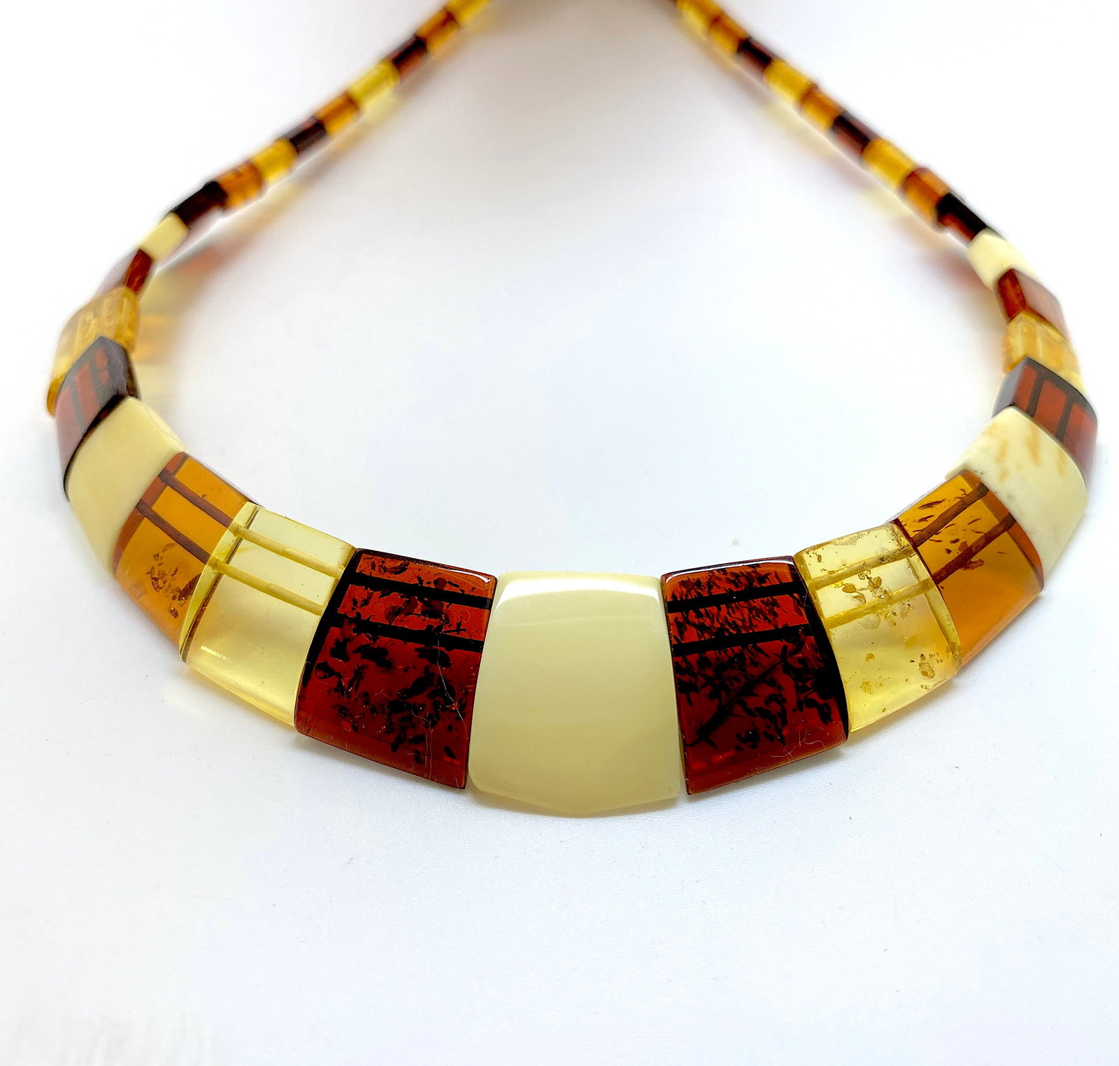 Astonishing Amber Cleopatra necklace - 8