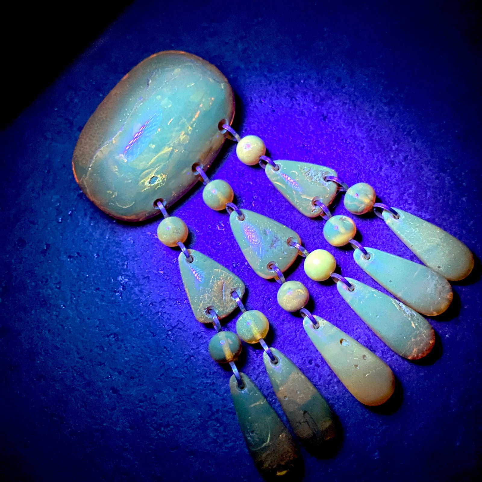 Unique and Exquisite Amber Brooch - 8