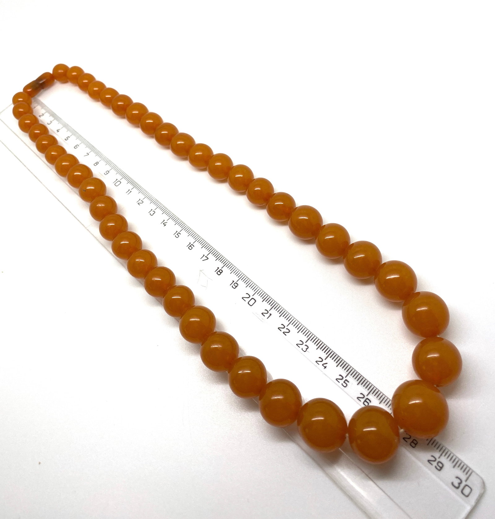 Impressive Vintage Amber Necklace made from Round Amber beads - 7