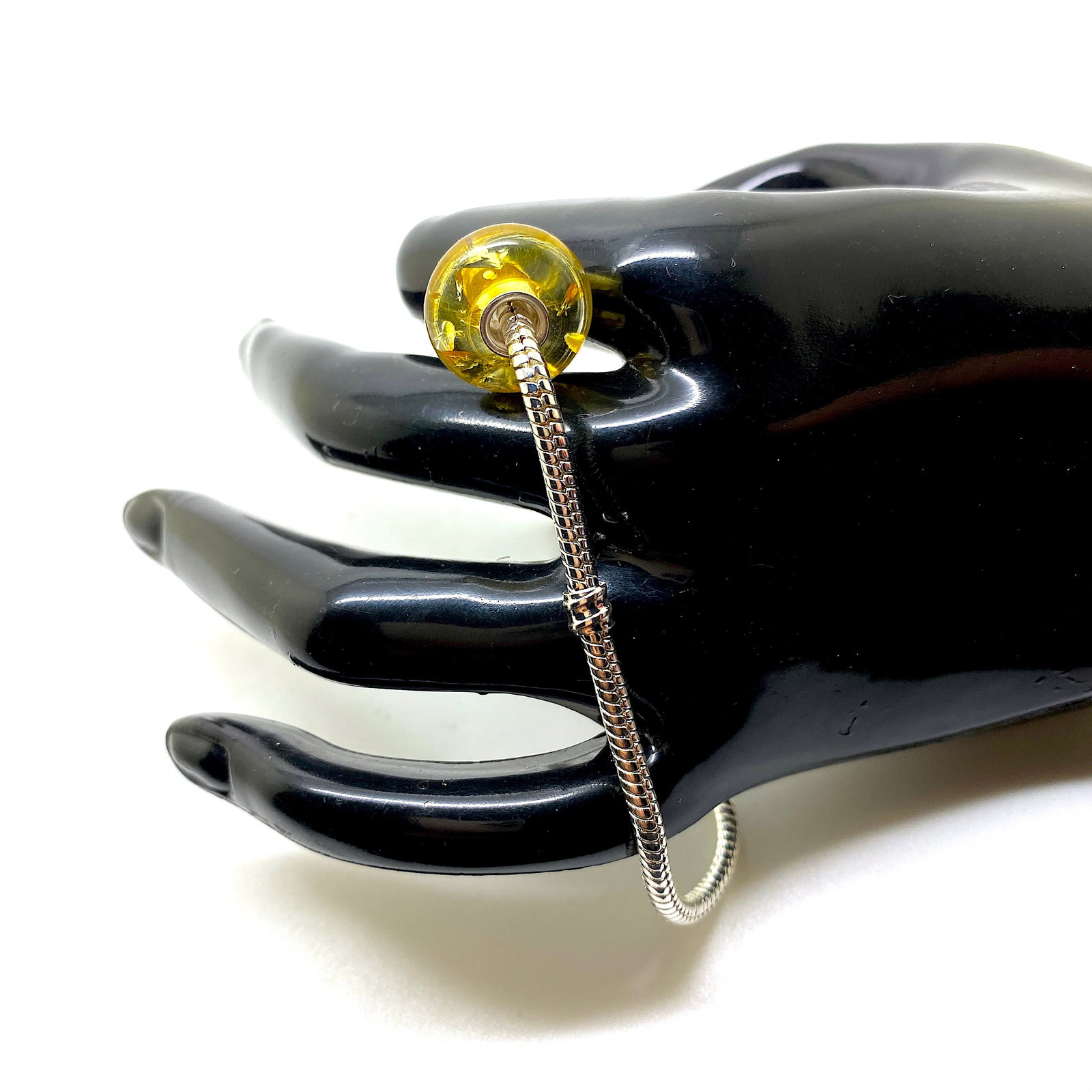 Unique and Grand Amber Bracelet made from Doughnut shaped Amber beads - 8