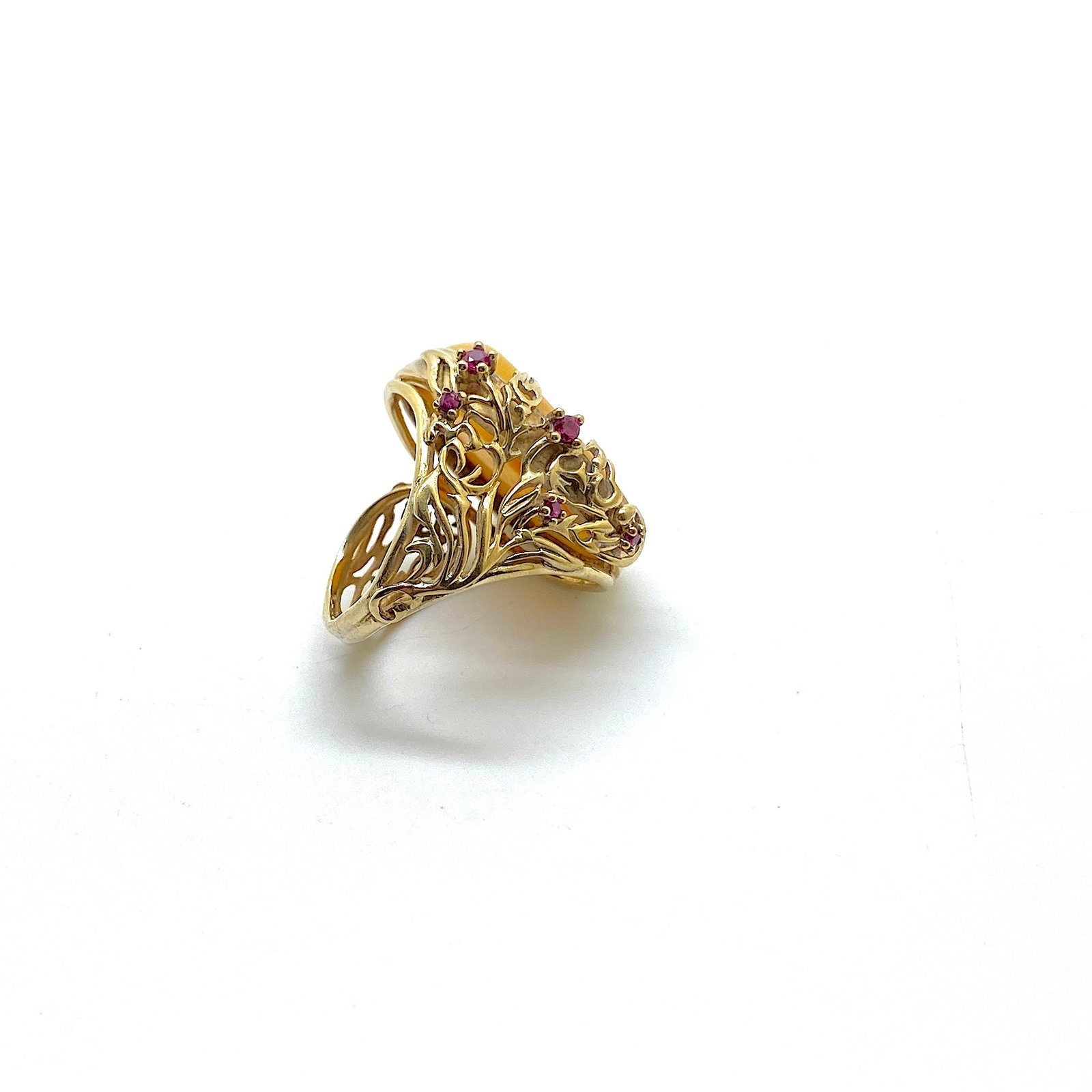 Unique and Impressive Amber Ring with Garnets - 6