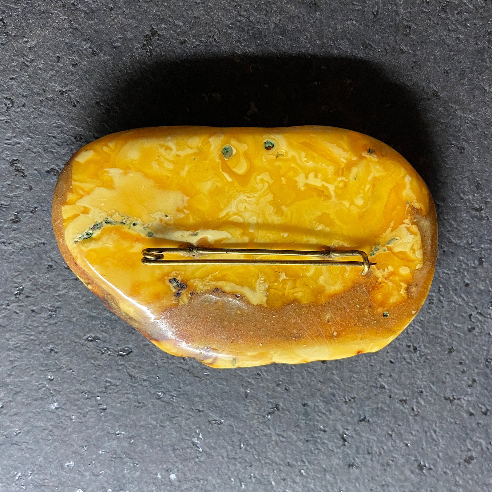 Alluring Vintage Amber Brooch - 2