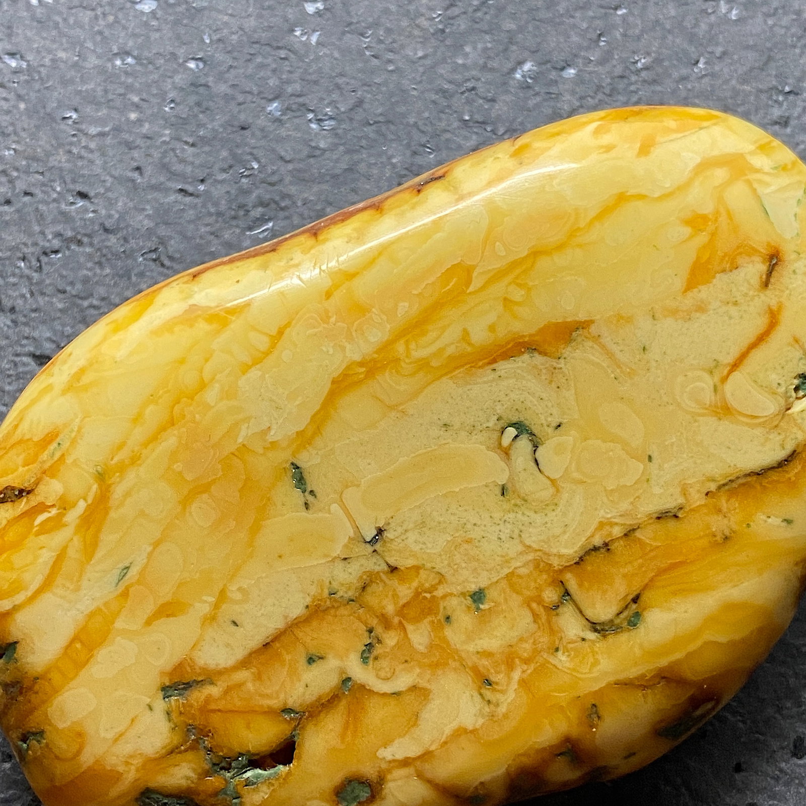 Alluring Vintage Amber Brooch - 5