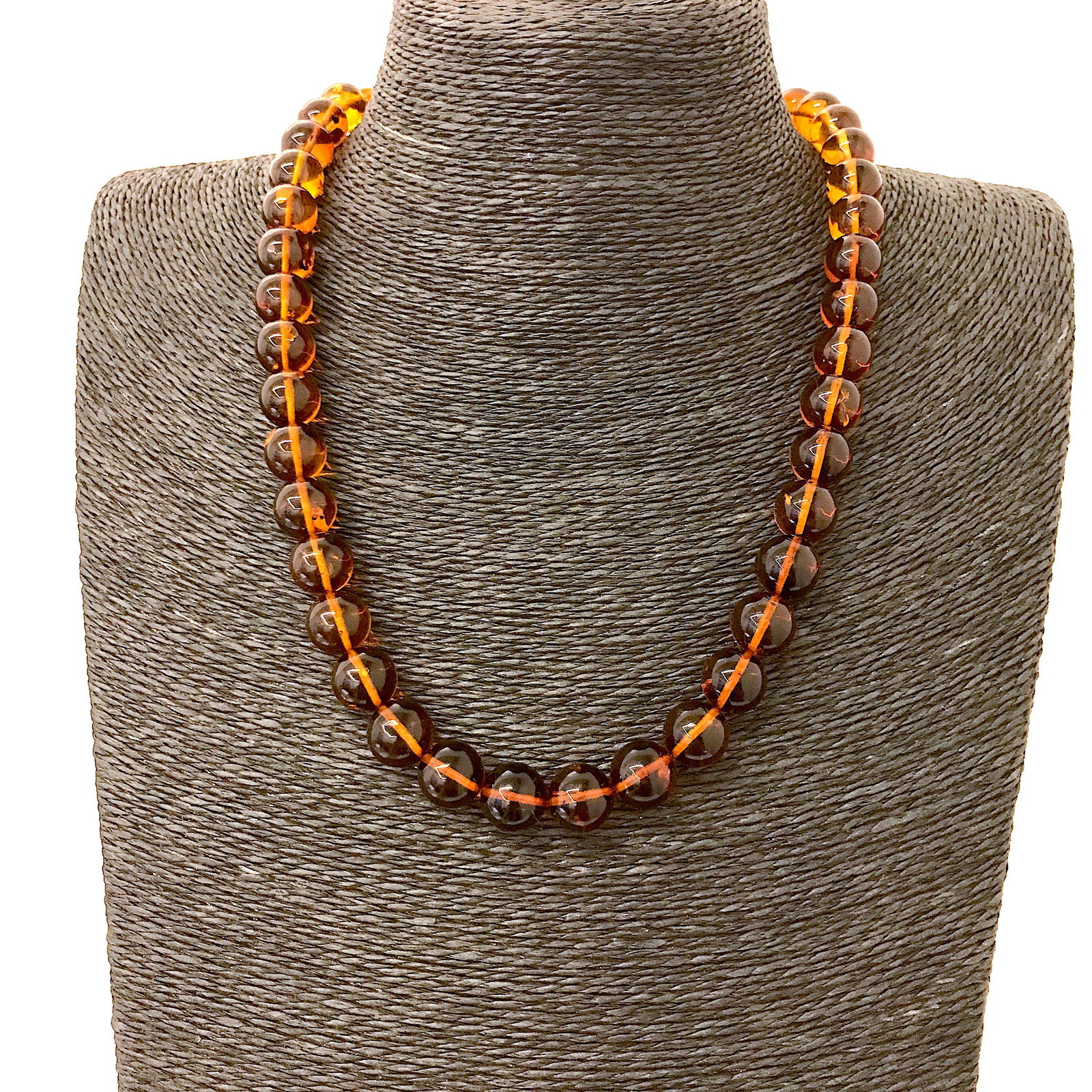 Unique and Staggering Amber Necklace made from Round Amber beads - 2