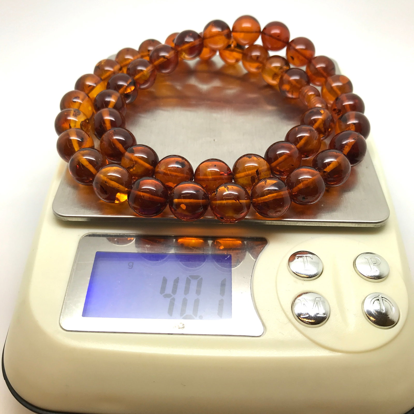 Unique and Staggering Amber Necklace made from Round Amber beads - 8