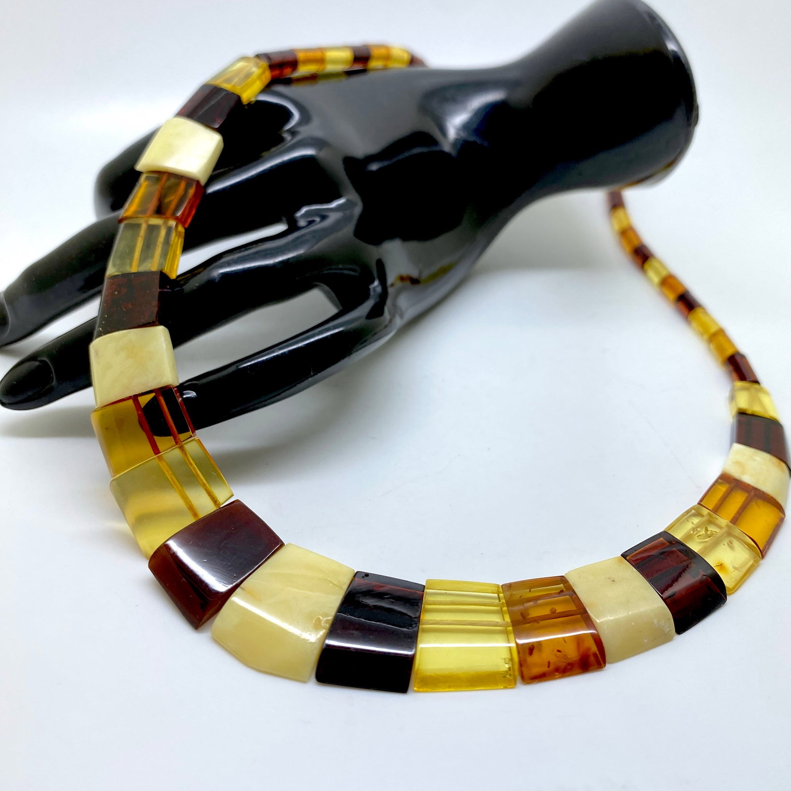 Amazing Amber Floral Necklace made from leaf like bead ornaments - 3