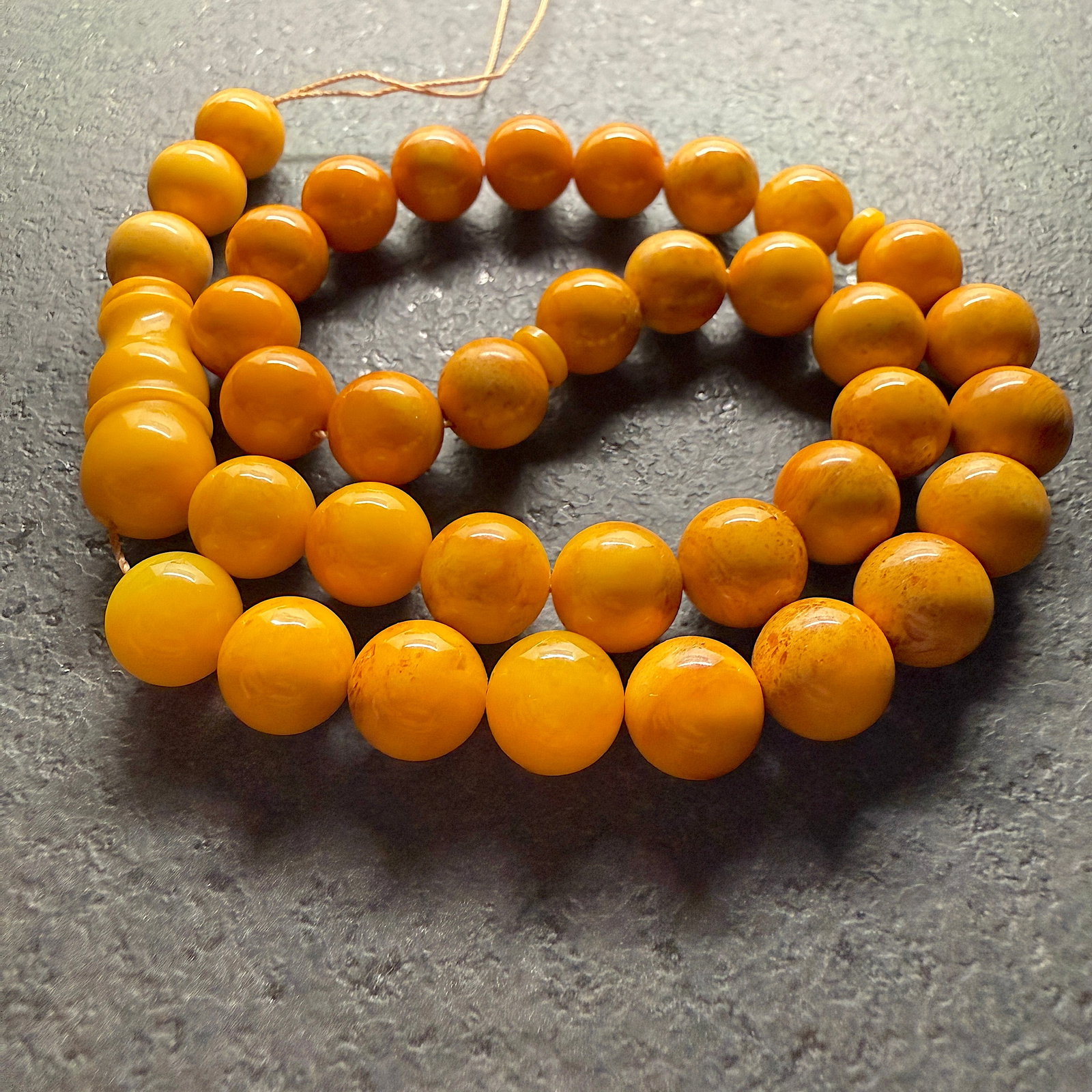 Outstanding Amber Tesbih made from Round Amber beads - 8