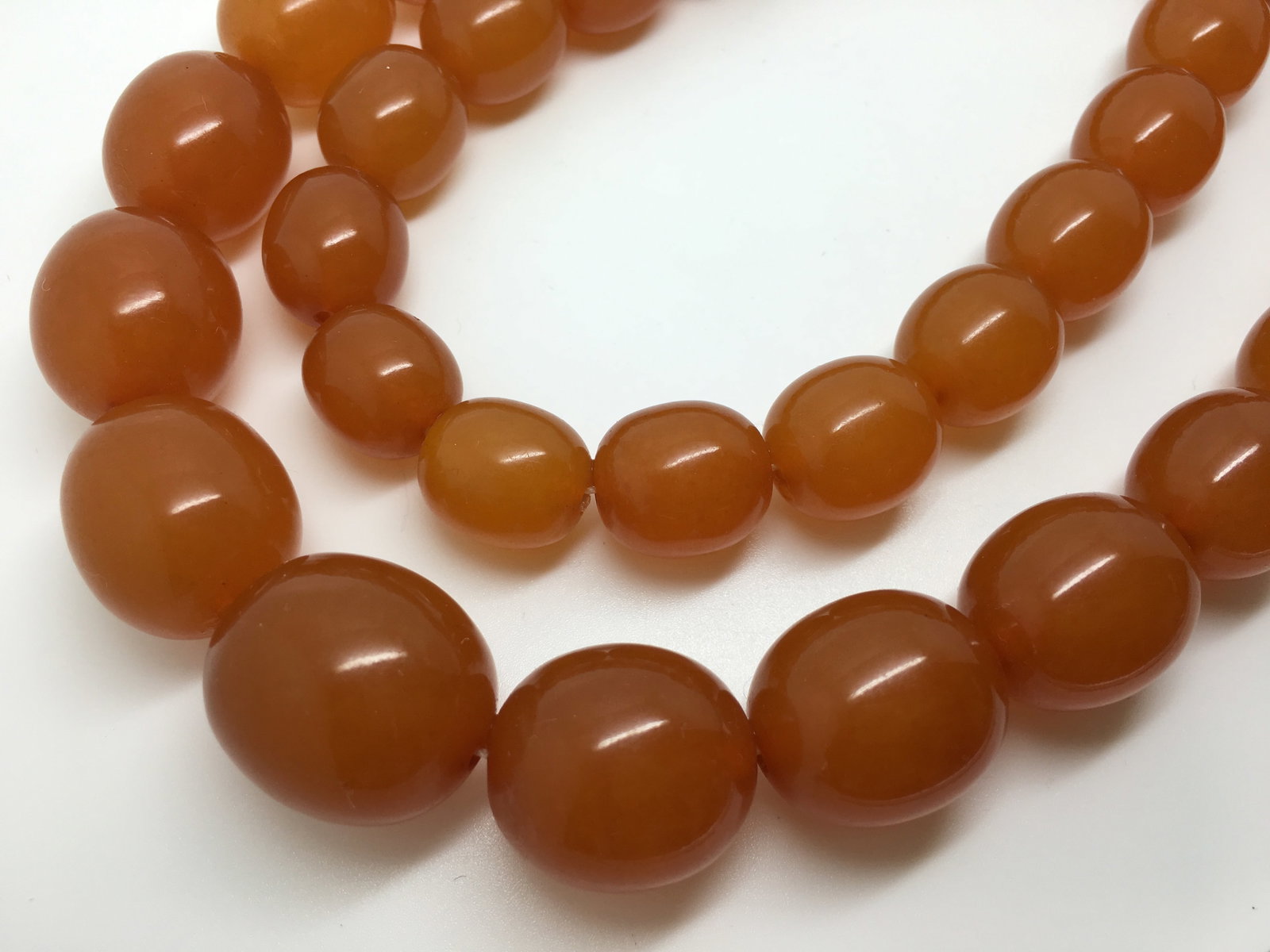 Staggering Unique Vintage Amber Necklace made from Olive shaped Amber beads - 3