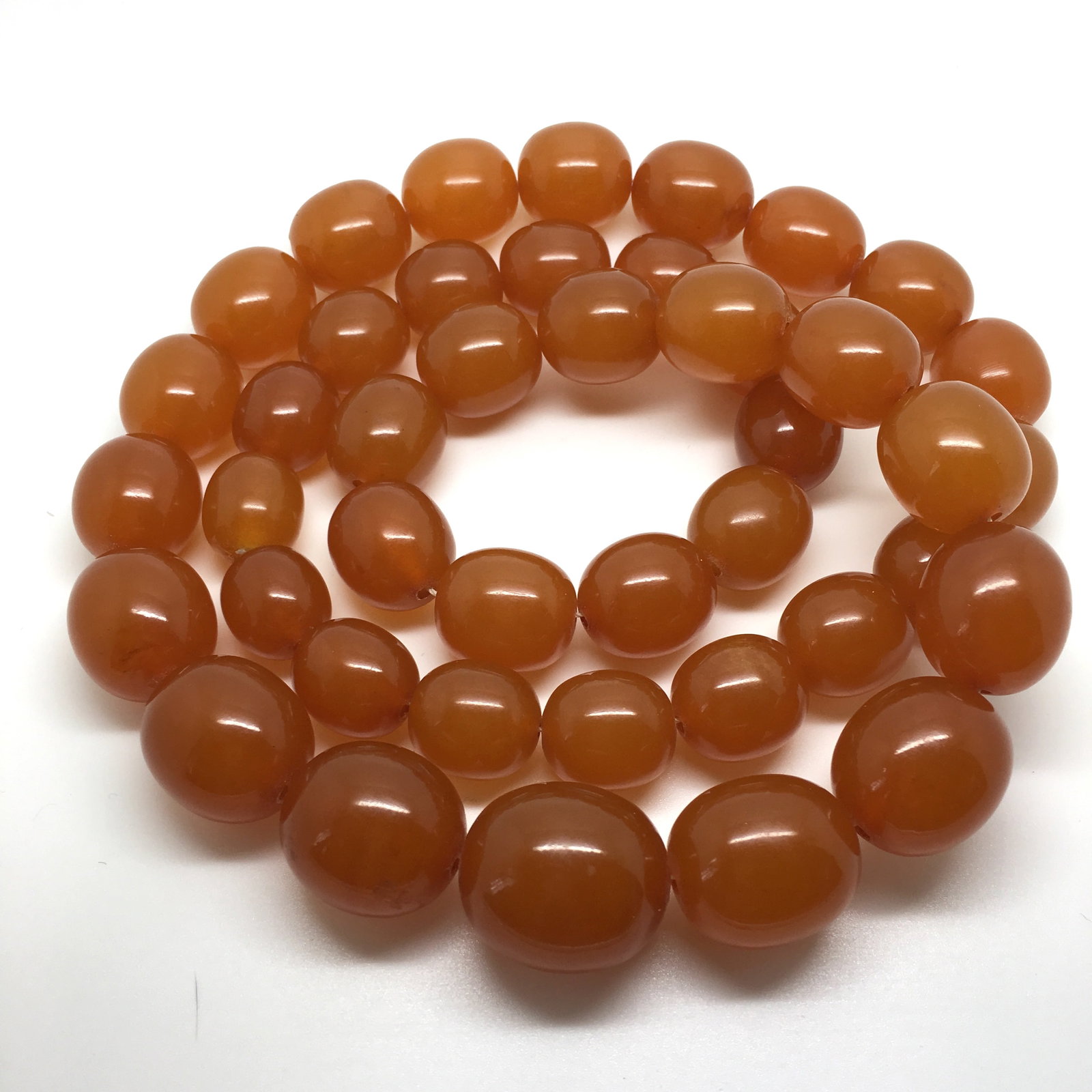 Staggering Unique Vintage Amber Necklace made from Olive shaped Amber beads - 7