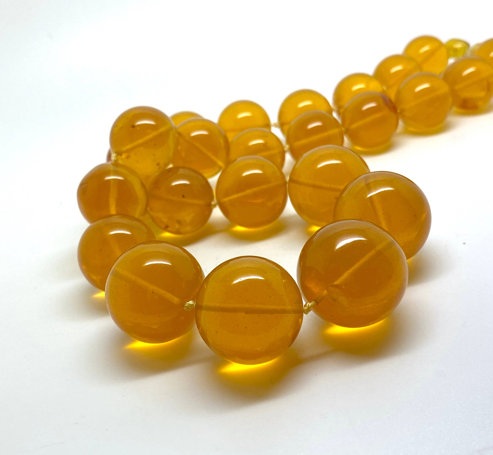 Remarkable Amber Necklace made from Round Amber beads - 5